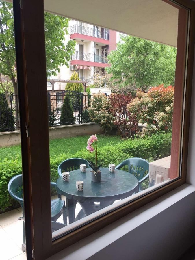 Villa Rossa Apartments Равда Экстерьер фото
